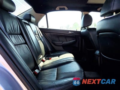 Zdjęcie 10 z 12 samochodu: 2004 HONDA ACCORD EX VIN:1HGCM56864A064041 - miniatura