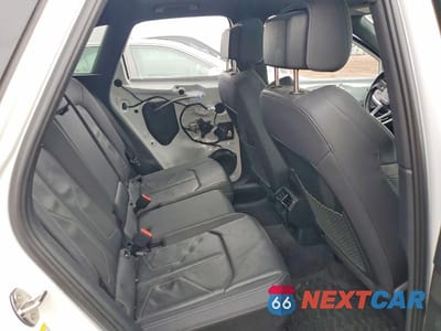 Zdjęcie 10 z 11 samochodu: 2020 AUDI Q3 VIN:WA1EECF36L1081220 - miniatura