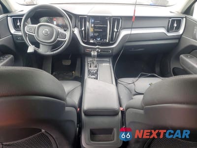 Zdjęcie 8 z 13 samochodu: 2019 VOLVO XC60 T5 MOMENTUM VIN:YV4102RK2K1345173 - miniatura