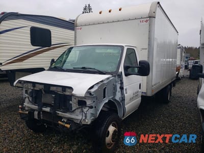 2019 FORD E450 BOX TRUCK 1FDXE4FS3KDC04122 - główne zdjęcie licytacji z USA - miniatura