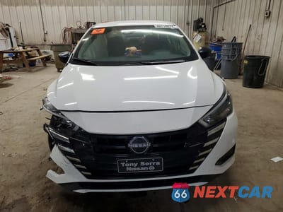 Piąte zdjęcie samochodu w środku: 2025 NISSAN VERSA S VIN:3N1CN8DV0SL826732 - miniatura