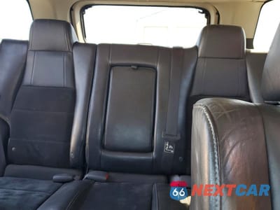 Zdjęcie 10 z 12 samochodu: 2010 JEEP GRAND CHEROKEE SRT-8 VIN:1J4RR7GW3AC105674 - miniatura