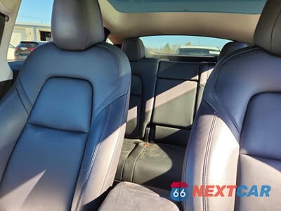 Zdjęcie 10 z 13 samochodu: 2021 TESLA MODEL Y VIN:5YJYGDEE1MF258691 - miniatura