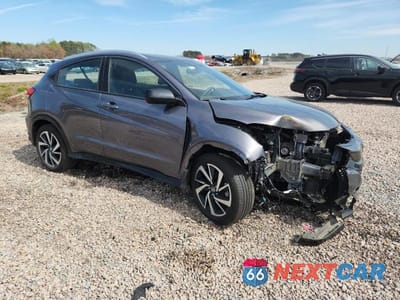 Czwarte zdjęcie samochodu z boku: 2019 HONDA HR-V SPORT VIN:3CZRU5H12KG704182 - miniatura