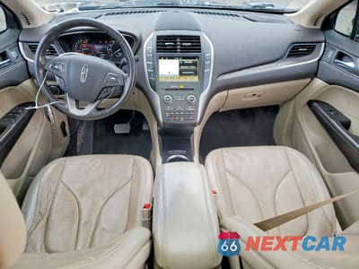 Zdjęcie 8 z 13 samochodu: 2017 LINCOLN MKC RESERVE VIN:5LMCJ3D92HUL57018 - miniatura