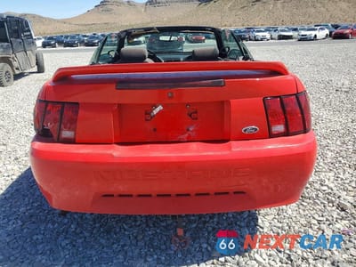Zdjęcie 6 z 13 samochodu: 2000 FORD MUSTANG VIN:1FAFP4444YF210822 - miniatura