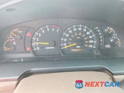 Zdjęcie 9 z 11 samochodu: 2002 TOYOTA TUNDRA SR5 V8 VIN:5TBBT441X2S325080 - miniatura