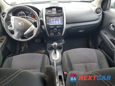 Zdjęcie 8 z 13 samochodu: 2018 NISSAN VERSA SV VIN:3N1CN7APXJL878657 - miniatura