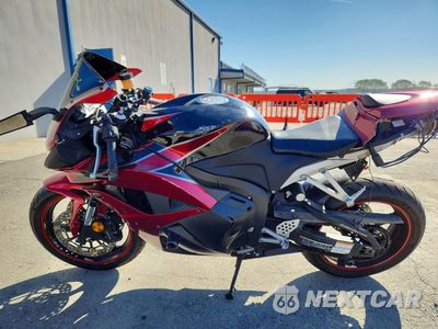 Trzecie zdjęcie samochodu z tyłu: 2009 HONDA CBR600 RR VIN:JH2PC40009K203170 - miniatura
