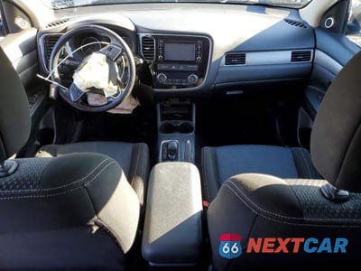 Zdjęcie 8 z 13 samochodu: 2016 MITSUBISHI OUTLANDER SE VIN:JA4AZ3A34GZ021194 - miniatura
