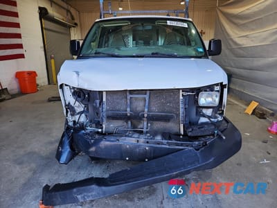 Piąte zdjęcie samochodu w środku: 2017 GMC SAVANA VIN:1GTW7AFF4H1108439 - miniatura