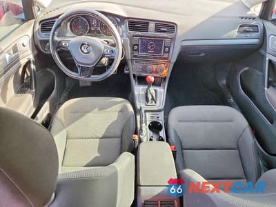 Zdjęcie 8 z 12 samochodu: 2019 VOLKSWAGEN GOLF SPORTWAGEN S VIN:3VW117AU1KM507448 - miniatura