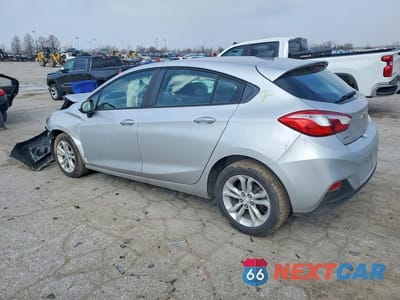 Trzecie zdjęcie samochodu z tyłu: 2019 CHEVROLET CRUZE LS VIN:3G1BC6SM3KS613494 - miniatura