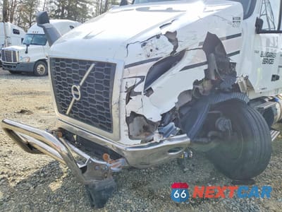 Zdjęcie 9 z 10 samochodu: 2023 VOLVO VNR VIN:4V4WC9EH6PN610815 - miniatura