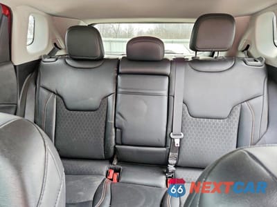Zdjęcie 10 z 14 samochodu: 2019 JEEP COMPASS LATITUDE VIN:3C4NJDBB1KT742390 - miniatura