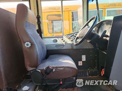 Piąte zdjęcie samochodu w środku: 2009 IC CORPORATION CE SERIES SCHOOL - SCHOOL BUS VIN:4DRBUAAN59B048314 - miniatura