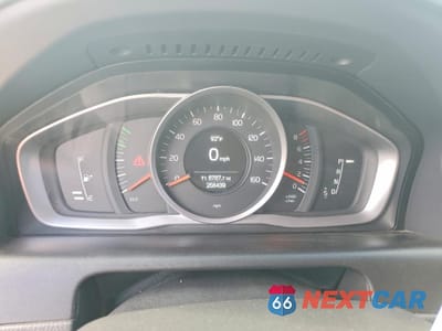 Zdjęcie 9 z 14 samochodu: 2015 VOLVO XC60 3.2 VIN:YV4952RA8F2600291 - miniatura