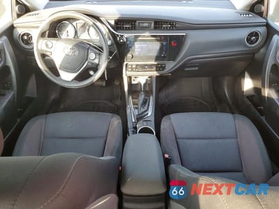 Zdjęcie 8 z 11 samochodu: 2018 TOYOTA COROLLA LE VIN:5YFBURHE5JP755184 - miniatura