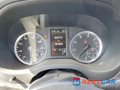 Zdjęcie 9 z 13 samochodu: 2019 MERCEDES BENZ METRIS VIN:WD4PG2EE9K3575294 - miniatura