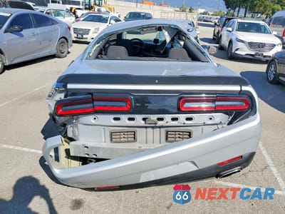 Zdjęcie 6 z 11 samochodu: 2021 DODGE CHALLENGER SXT VIN:2C3CDZAGXMH610835 - miniatura