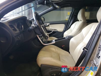 Zdjęcie 7 z 13 samochodu: 2015 VOLVO V60 PREMIER VIN:YV140MEK0F1225910 - miniatura