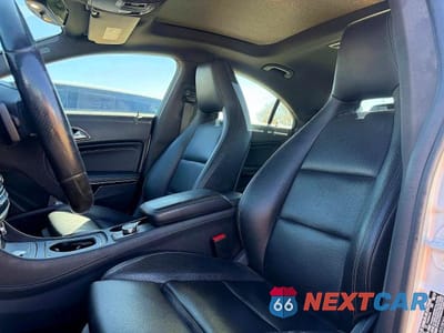 Zdjęcie 13 z 14 samochodu: 2018 MERCEDES-BENZ CLA 250 VIN:WDDSJ4EB1JN508060 - miniatura