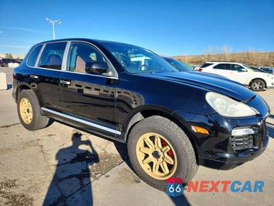 Czwarte zdjęcie samochodu z boku: 2008 PORSCHE CAYENNE TURBO VIN:WP1AC29P28LA90719 - miniatura