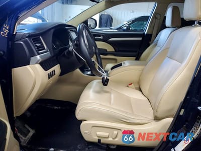 Zdjęcie 7 z 12 samochodu: 2015 TOYOTA HIGHLANDER XLE VIN:5TDJKRFH4FS138372 - miniatura
