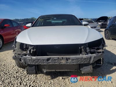 Piąte zdjęcie samochodu w środku: 2021 AUDI A6 PREMIUM VIN:WAUD8AF22MN027697 - miniatura