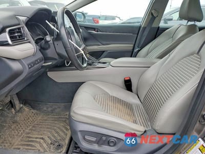 Zdjęcie 7 z 12 samochodu: 2021 TOYOTA CAMRY SE VIN:4T1G11AK1MU587529 - miniatura