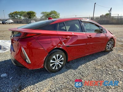 Trzecie zdjęcie samochodu z tyłu: 2021 TOYOTA PRIUS PRIME XLE VIN:JTDKAMFP2M3176991 - miniatura