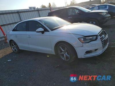 Czwarte zdjęcie samochodu z boku: 2015 AUDI A3 PREMIUM VIN:WAUACGFF8F1066022 - miniatura