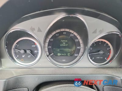 Zdjęcie 9 z 11 samochodu: 2010 MERCEDES-BENZ C 300 VIN:WDDGF5EB8AF420971 - miniatura