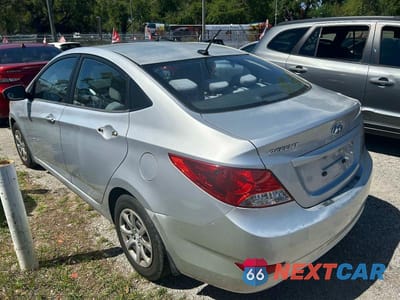 Czwarte zdjęcie samochodu z boku: 2012 HYUNDAI ACCENT GLS VIN:KMHCT4AE6CU184617 - miniatura