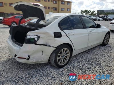 Trzecie zdjęcie samochodu z tyłu: 2018 BMW 320 XI VIN:WBA8E5G56JNU47856 - miniatura