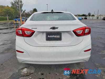 Zdjęcie 6 z 11 samochodu: 2018 CHEVROLET CRUZE LS VIN:1G1BC5SM8J7218878 - miniatura