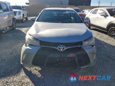 Piąte zdjęcie samochodu w środku: 2017 TOYOTA CAMRY SE VIN:4T1BF1FK7HU373185 - miniatura
