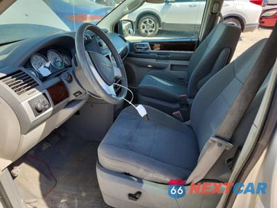 Zdjęcie 7 z 12 samochodu: 2010 CHRYSLER TOWN & COUNTRY TOURING VIN:2A4RR5D14AR412775 - miniatura