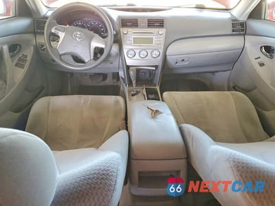 Zdjęcie 8 z 12 samochodu: 2010 TOYOTA CAMRY LE VIN:4T1BF3EK3AU051923 - miniatura