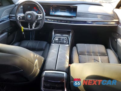 Zdjęcie 8 z 12 samochodu: 2024 BMW I7 XDRIVE60 VIN:WBY53EJ00RCP54891 - miniatura