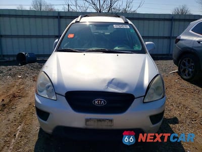 Piąte zdjęcie samochodu w środku: 2008 KIA RONDO LX VIN:KNAFG525487163360 - miniatura