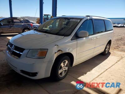 2010 DODGE GRAND CARAVAN SXT 2D4RN5D14AR433937 - główne zdjęcie licytacji z USA - miniatura