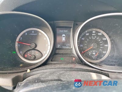 Zdjęcie 9 z 13 samochodu: 2014 HYUNDAI SANTA FE SPORT 2.4L VIN:5XYZT3LB1EG146048 - miniatura