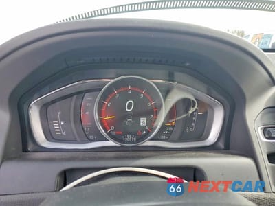 Zdjęcie 9 z 13 samochodu: 2017 VOLVO XC60 T5 INSCRIPTION VIN:YV440MRUXH2156350 - miniatura