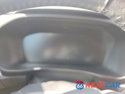 Zdjęcie 9 z 13 samochodu: 2019 VOLVO XC40 T5 MOMENTUM VIN:YV4162UK7K2123020 - miniatura