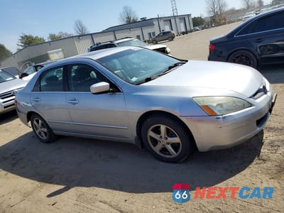 Czwarte zdjęcie samochodu z boku: 2004 HONDA ACCORD EX VIN:1HGCM56864A064041 - miniatura