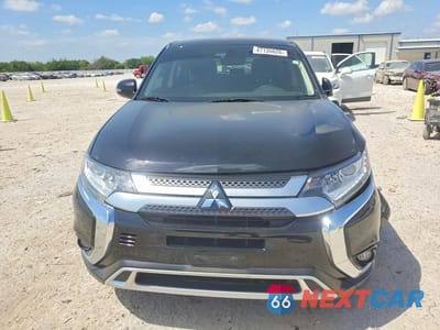 Piąte zdjęcie samochodu w środku: 2020 MITSUBISHI OUTLANDER SE VIN:JA4AD3A31LZ006905 - miniatura