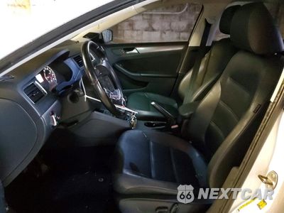 Zdjęcie 7 z 13 samochodu: 2014 VOLKSWAGEN JETTA TDI VIN:3VW3L7AJ5EM385805 - miniatura