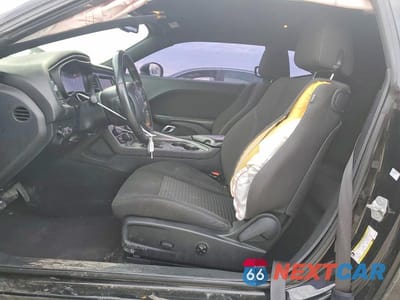 Zdjęcie 7 z 12 samochodu: 2018 DODGE CHALLENGER SXT VIN:2C3CDZAG0JH144876 - miniatura