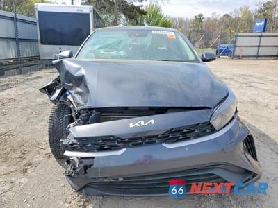 Piąte zdjęcie samochodu w środku: 2023 KIA FORTE LXS VIN:3KPF24ADXPE623821 - miniatura